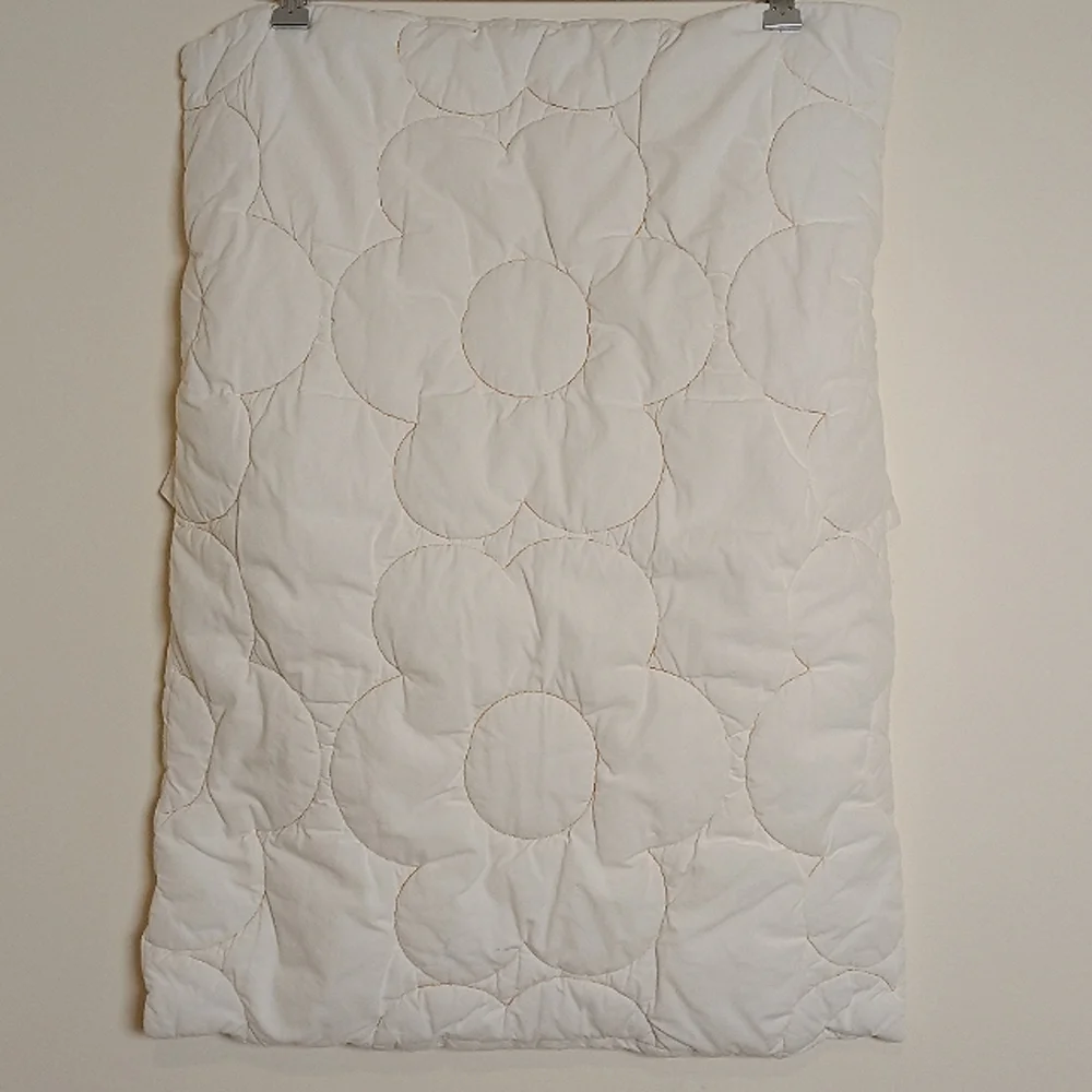Urban Outfitters Daisy Puff  Quilted Single Standard Sham With Flower Design